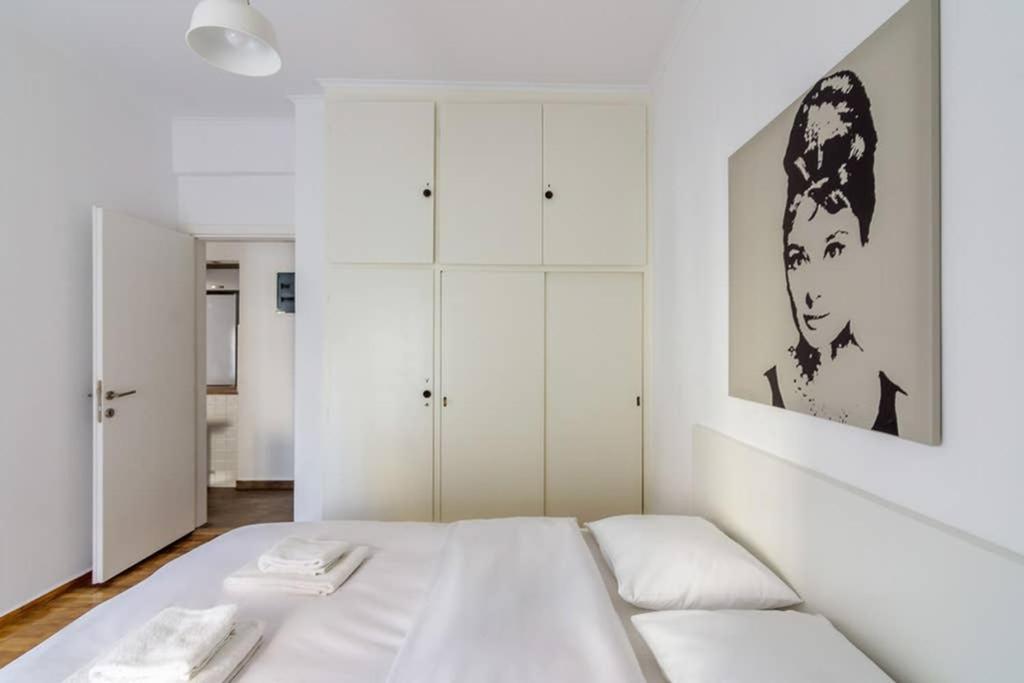 アテネBrand New Decorated Flat For 4 Ppl In Pagratiアパートメント エクステリア 写真